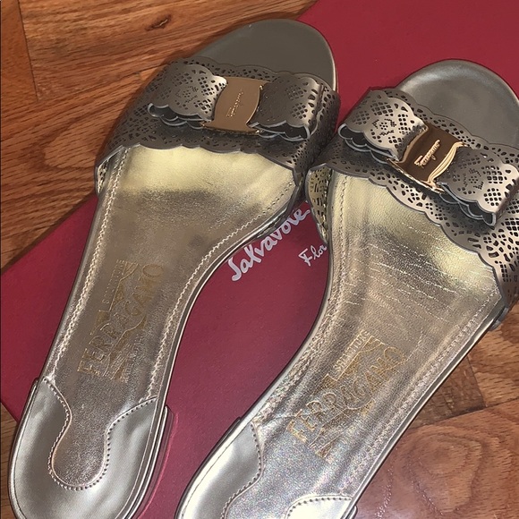 Ferragamo sandals - Picture 2 of 8